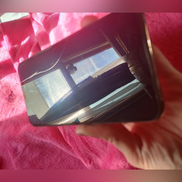 Rose Gold Apple iPhone XS Max 64gb - Picture 8 of 12